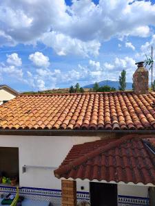 Bygningen som feriehuset ligger i + 21 billeder