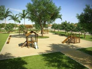a park with a playground with benches and trees at bairro Jardim Parati - casa 2 quartos em condomínio in Campo Grande