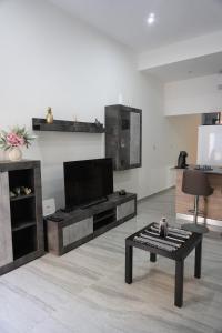 Μια τηλεόραση ή/και κέντρο ψυχαγωγίας στο San Nikola Getaway