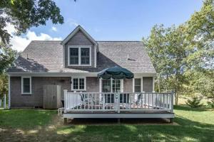 Το κτήριο όπου στεγάζεται  η παραθεριστική κατοικία