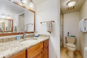 Koupelna v ubytování Sandpiper Key 6210 + 17 fotografií