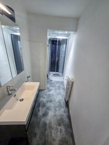 Ένα μπάνιο στο Home Sweet Studio Sisteron