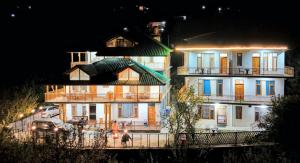 Το κτήριο όπου στεγάζεται  το ξενοδοχείο +29 φωτογραφίες