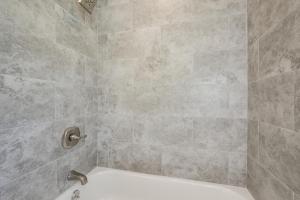 Imagen de la galería de Elegant 2Story Bloomfield 3 Kings 2 Queens, en Bloomfield