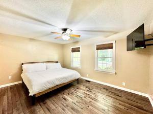 TV a/nebo společenská místnost v ubytování The Porch