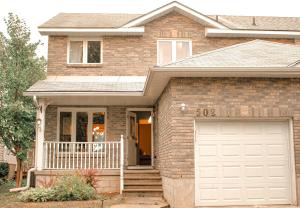 Το κτήριο όπου στεγάζεται  το διαμέρισμα