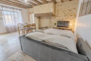 Posezení v ubytování Festiv'Mans72 - Le Four à pain - Parking - Wifi - Circuit des 24h du Mans à 7 min