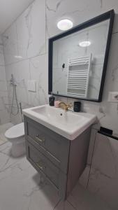 Ένα μπάνιο στο Casa Hanna Garden