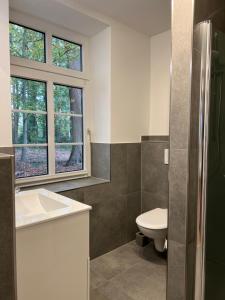 Koupelna v ubytování Business Apartments - Hof Wanstrath - select2stay + 66 fotografií