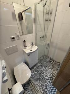 Koupelna v ubytování MiniStudio Zbąszyń