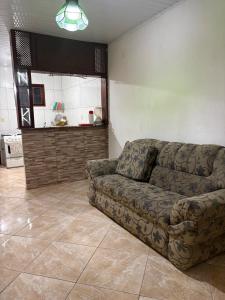 Χώρος καθιστικού στο Casa simples e aconchegante em Unamar - Cabo Frio