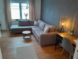 Χώρος καθιστικού στο Krausiebers Wohlfühlapartment - Moderne Unterkunft an der A44 Velbert-Heiligenhaus