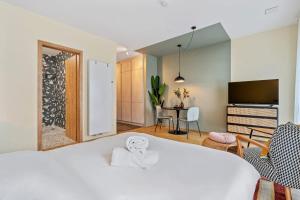 Μια τηλεόραση ή/και κέντρο ψυχαγωγίας στο New Design Studio in Hollerich