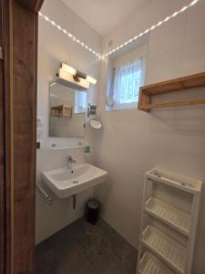 Fotografie z fotogalerie ubytování Ferienhaus Helene v destinaci Güttenbach + 2 fotografie