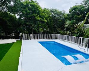 Πισίνα στο ή κοντά στο New!the Hideawaypoolpickleballputt-puttkayaks!