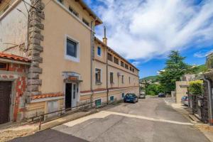 Η γειτονιά γύρω από ή μία γειτονιά κοντά σε αυτό το διαμέρισμα