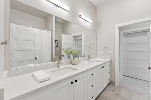 Ένα μπάνιο στο Deer Valley Vista +43 φωτογραφίες