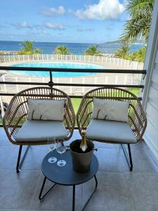 Μπαλκόνι ή βεράντα στο New Superbe loft Papaye sur la mer des caraibes