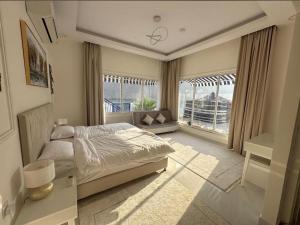 Postel nebo postele na pokoji v ubytování Luxury Ocean View Room + 33 fotografií