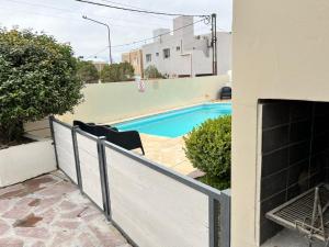 Bazén v ubytování Bahia creek nebo v jeho okolí