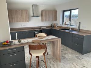 Η κουζίνα ή μικρή κουζίνα στο Luxury house