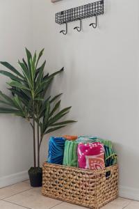 Fotografie z fotogalerie ubytování 5 Bedroom Beach Retreat with Pool, Game Room, Steps to Sand v destinaci St. Augustine