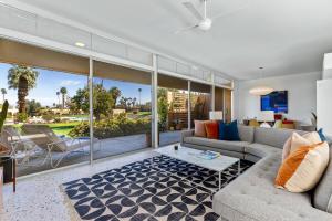 Posezení v ubytování Sandpiper Jewelbox by ACME House Company