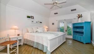 Gallery image of Quiet Shores in The Bight Settlements +22 photos