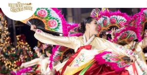 Eine Frau in in der Unterkunft Rooftop Pool Modern 2BR, 2BA - Panoramic Hollywood views in Los Angeles + 27 Fotos