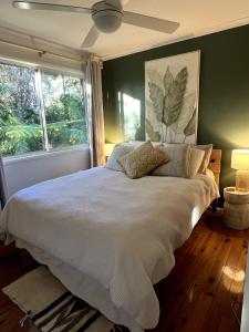 Ένα ή περισσότερα κρεβάτια σε δωμάτιο στο Heaven's Gate