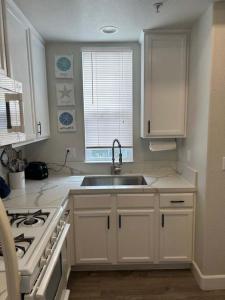 Nhà bếp/bếp nhỏ tại Tranquil Terrace