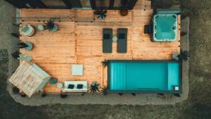 an overhead view of a building with a swimming pool at Zen House 6 - Villas & Spa in Morin Heights