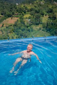 Πισίνα στο ή κοντά στο Crystal Springs Homestay +7 φωτογραφίες