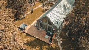 an overhead view of a house with a deck at Zen House 7 - Villas & Spa in Morin Heights