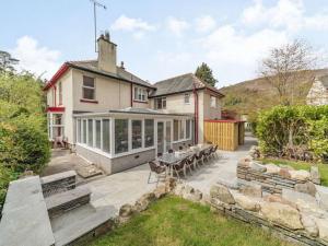 Budova, kde se prázdninový dům nachází