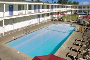 Bazén v ubytování Motel 6-Tacoma, WA - Fife nebo v jeho okolí