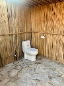 Ένα μπάνιο στο ShootingStar Private Camp