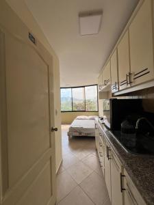 Fotografie z fotogalerie ubytování Cozy Suite and Jacuzzi with ocean views in Atacames v destinaci Volcán Chimborazo