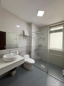 Koupelna v ubytování Sam Ha Phuong Boutique Da Lat + 55 fotografií