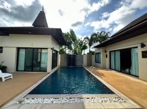 Πισίνα στο ή κοντά στο Luxury 3 Bedroom BOTANICA Villa with Private Pool Monthly Stays and just mins to Boat Avenue plus Beaches +6 φωτογραφίες