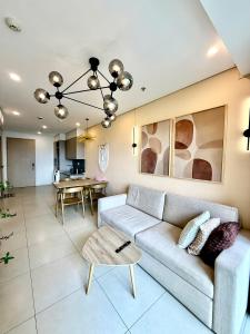 Posezení v ubytování The Song Tam Thang Tower