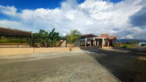 Budova, kde se prázdninový dům nachází