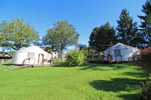 Zahrada ubytování Gîte Les yourtes de Saint Mathieu N°1 + 16 fotografií