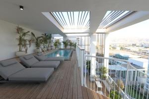 Μπαλκόνι ή βεράντα στο AH 4 Bedroom Penthouse with Private Pool