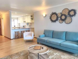 Η κουζίνα ή μικρή κουζίνα στο Ocean Blue Stay +45 φωτογραφίες