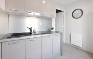 Kuchyň nebo kuchyňský kout v ubytování Maison Cosy Proche Mer + 34 fotografií