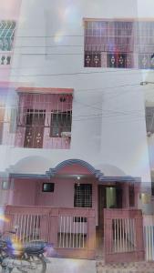 Budova, kde se vila nachází