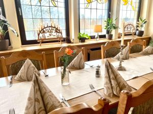 Restaurace v ubytování Hotel Zum Alten Brauhaus + 5 fotografií