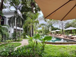 صورة لـ The Forest في سيام ريب