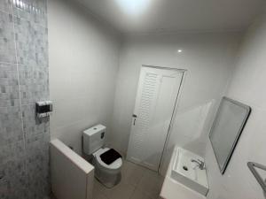 Koupelna v ubytování สวนย่า รีสอร์ท